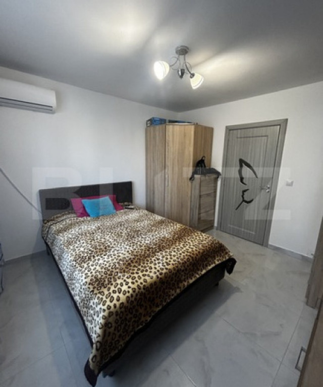 Camera renovata modern, 21 mp