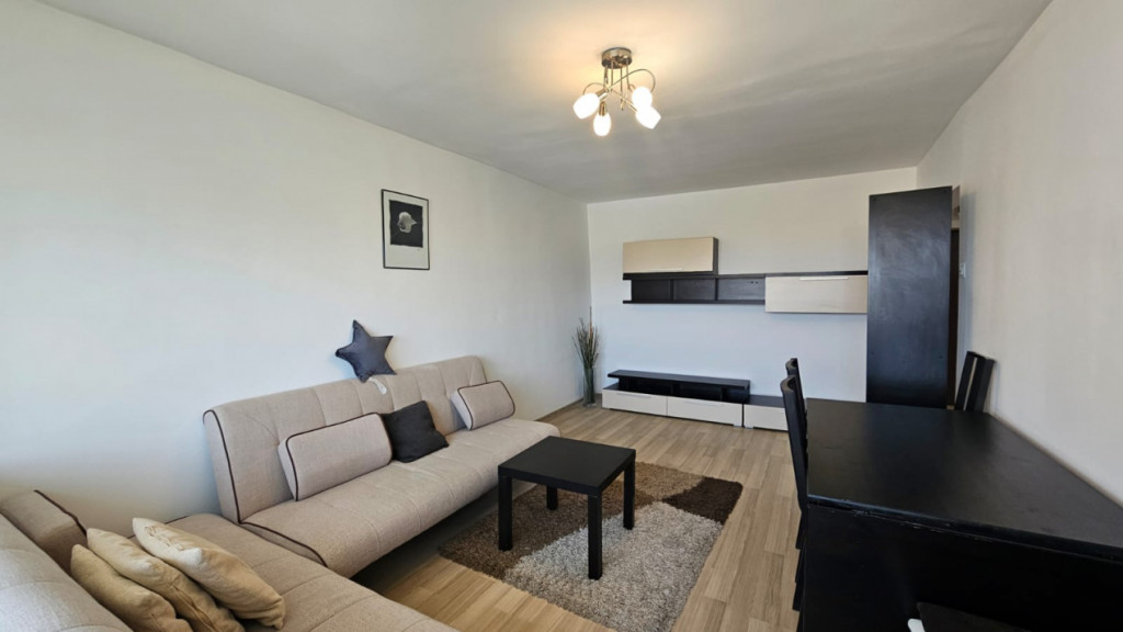 3 Camere -Bulevardul Unirii