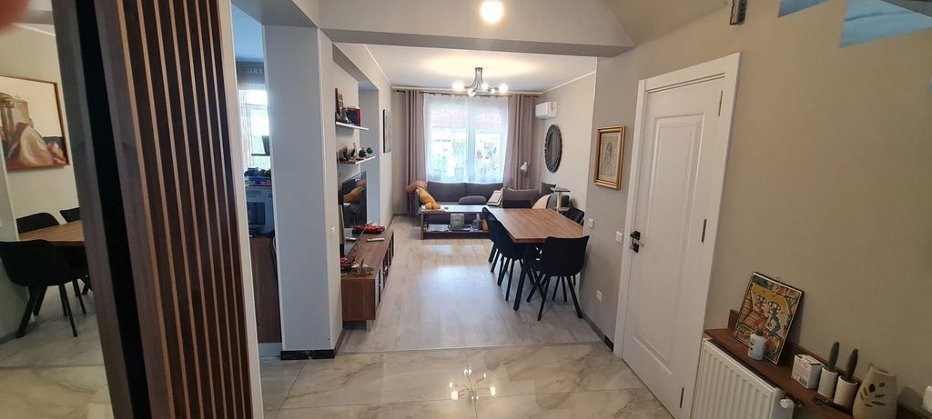 Vila ind 6camere+curte+2parcari,totulnou,mobutil sau nu