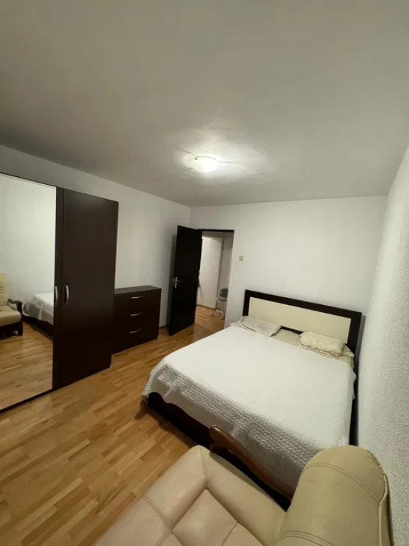 Apartament 3 camere / Pe Bulevardul Unirii / 4 balcoane / Me