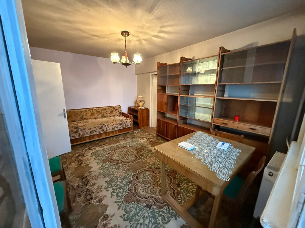 Ultracentral blocul „7ETAJE” etaj 2 vedere parc