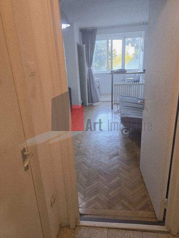 Garsoniera Costin Georgian