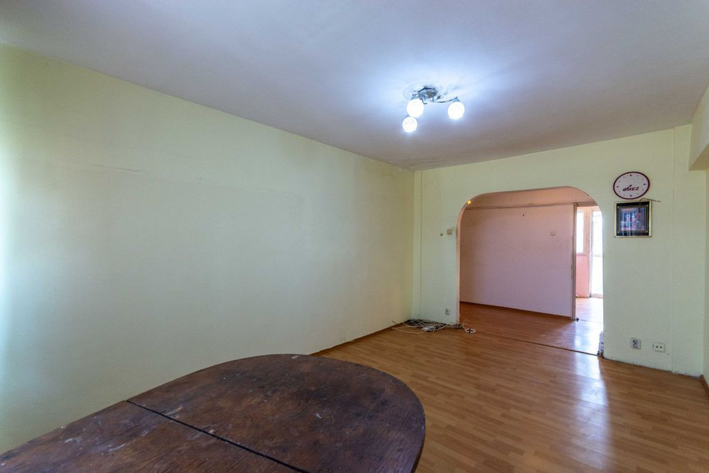 Basarabia - Diham, 4 camere cu personalitate, de vanzare!...