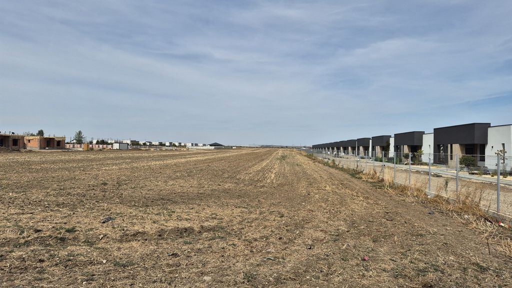 Teren intravilan 16.248 mp - Domnesti