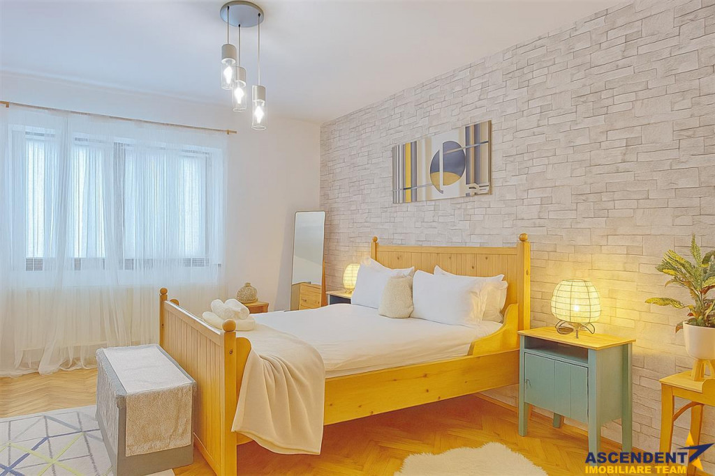 OFERTA REZERVATA!Apartament in casa, Vintage Style, curte, C