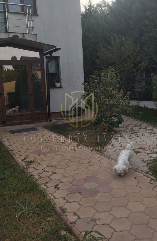 Casă comuna Berceni 6km de metrou Tudor Arghezi 132000eur
