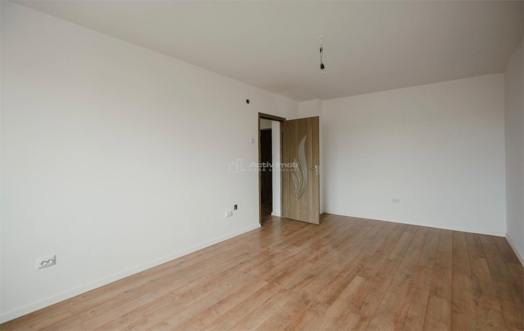 Apartament 2 camere, 42mp, etaj intermediar, zona linistita,