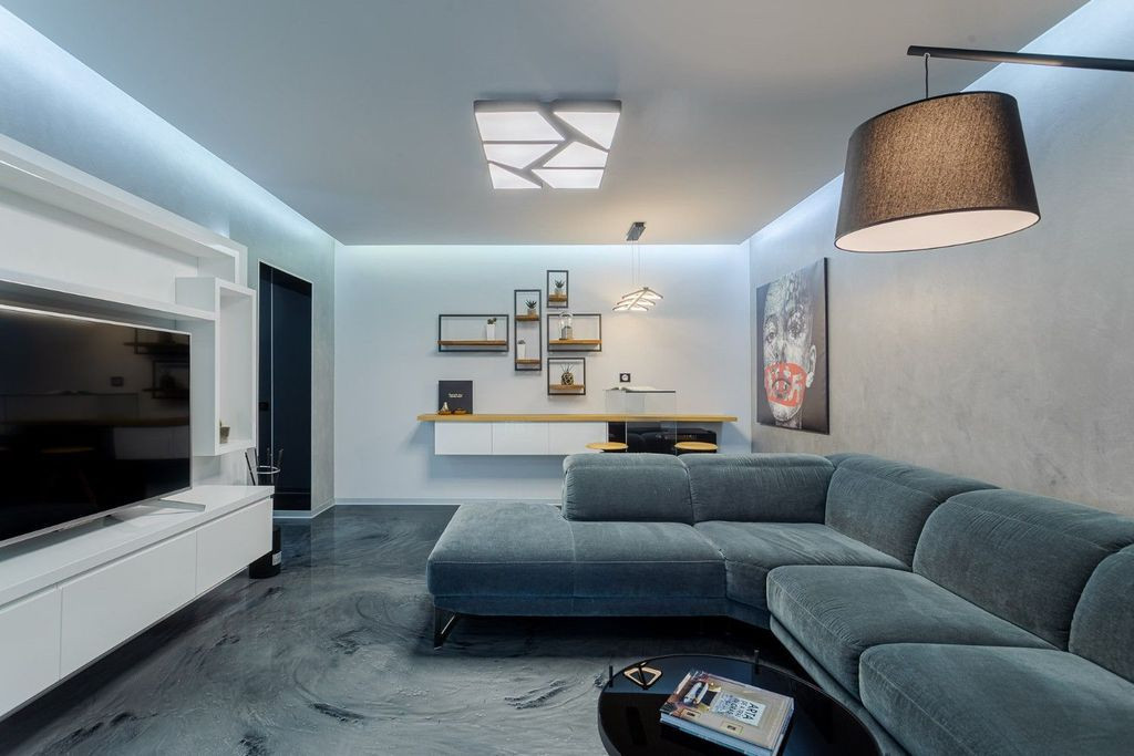 Ocazie! 3 camere finisate modern, bloc reabilitat – Straja