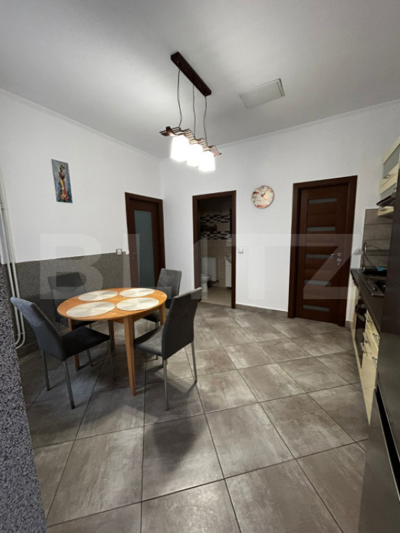 Apartament spațios, cu mansardă și două dormitoare, apro