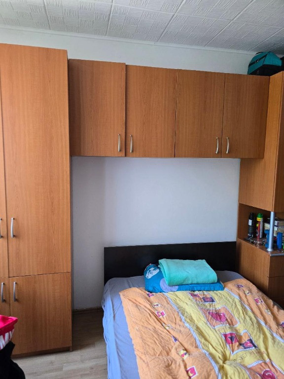 Garsoniera et 3 , SC -28 mp , Zona Decebal-Splai