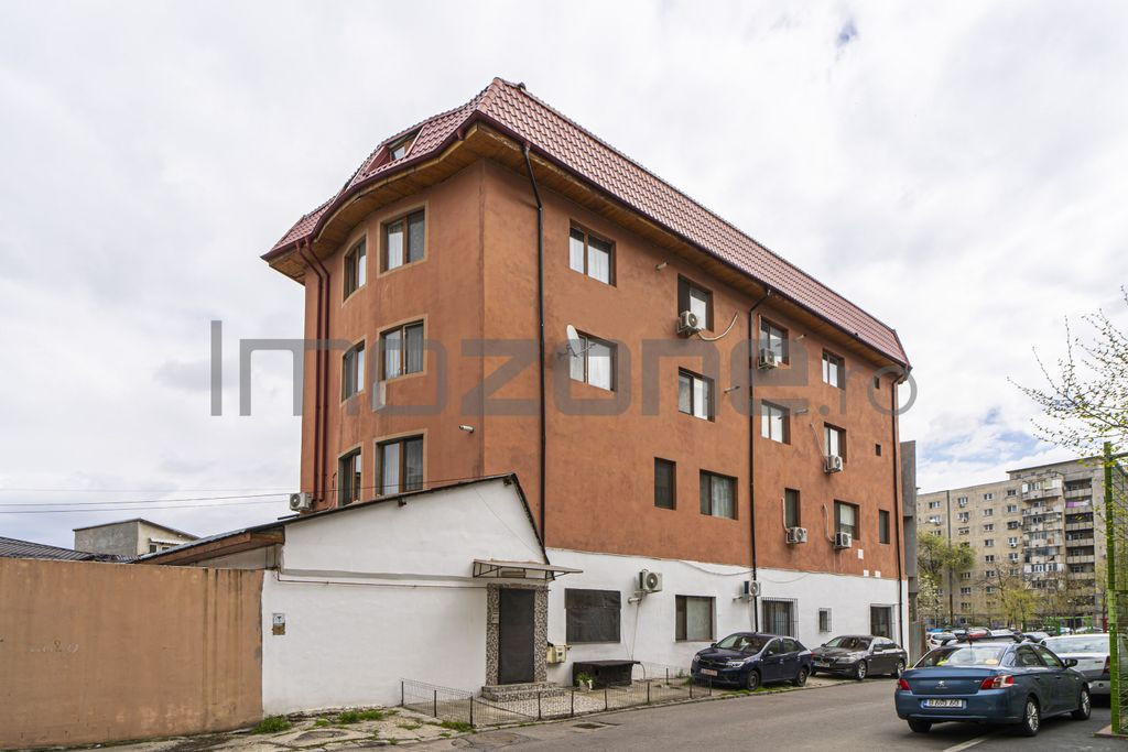 Str. Aramesti, 2 camere, 66 mp, parter/3, bloc tip vila, ...
