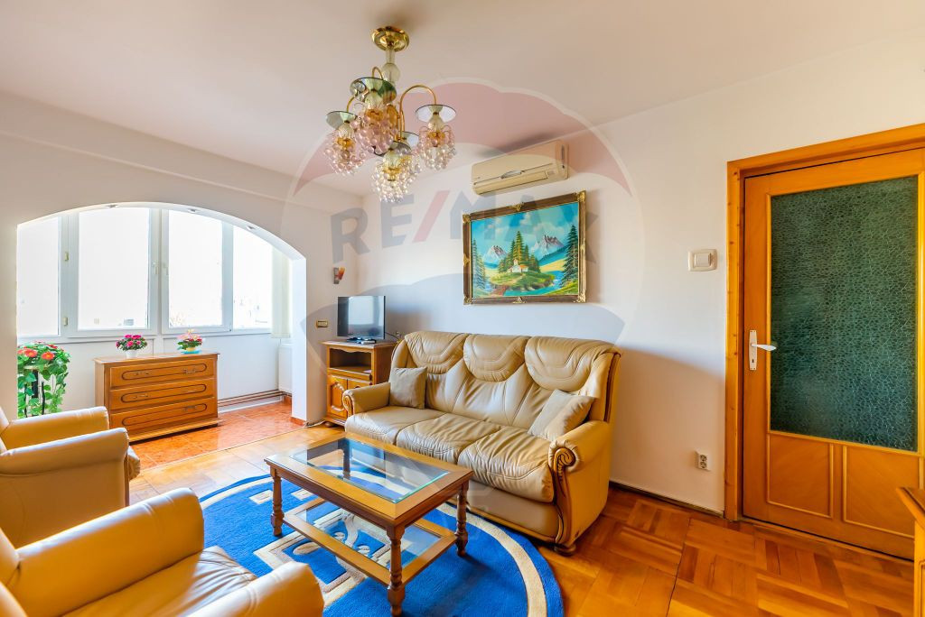 Apartament cu 3 camere la Lebada