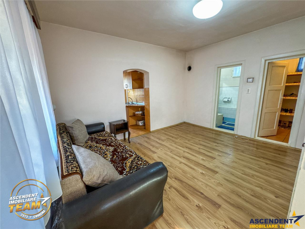 3DFILM! Casa cu 3 camere,1.800mp teren, facilitati apreciabi