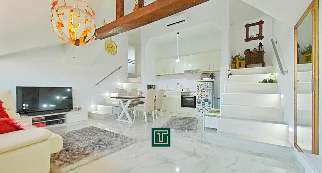 De vânzare – Apartament cu 3 camere în cartierul Bujac, Arad