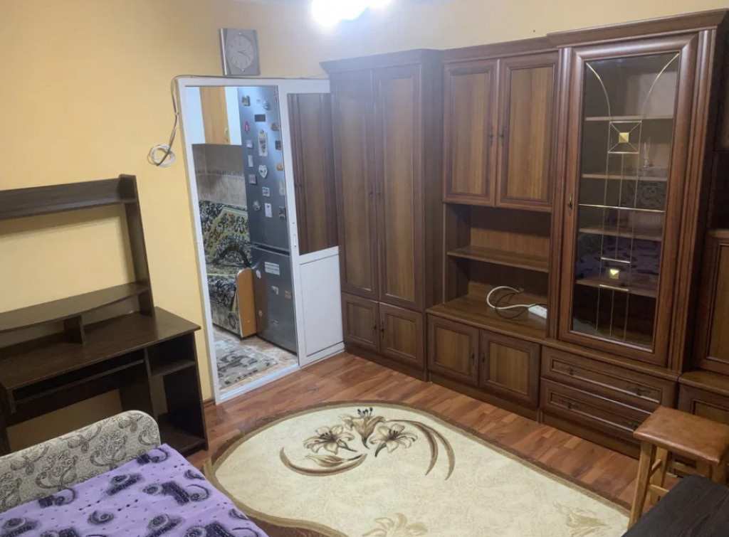 Camera de camin cu baie si bucatarie - zona Uzina 2