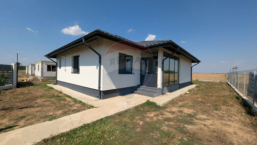 De Vânzare Casă nouă 4 camere 573 mp teren Baldana Dâ...