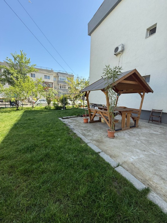Apartament 4 camere - Popesti Leordeni