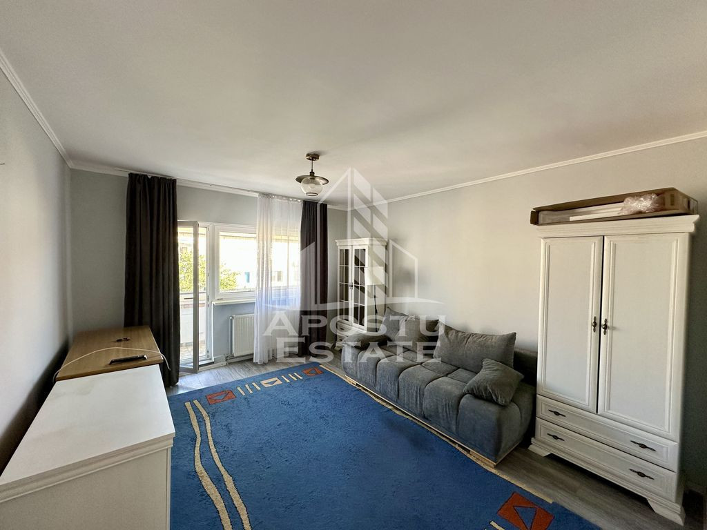 Apartament cu 2 camere, decomandat, zona Balcescu