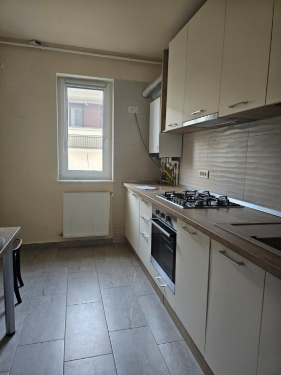 Apartament 2 camere zona Tomis II