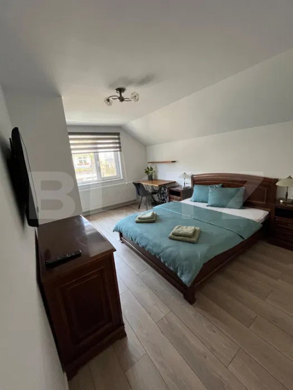 Apartament generos de 3 camere la casa, 100 mp, parcare, zon