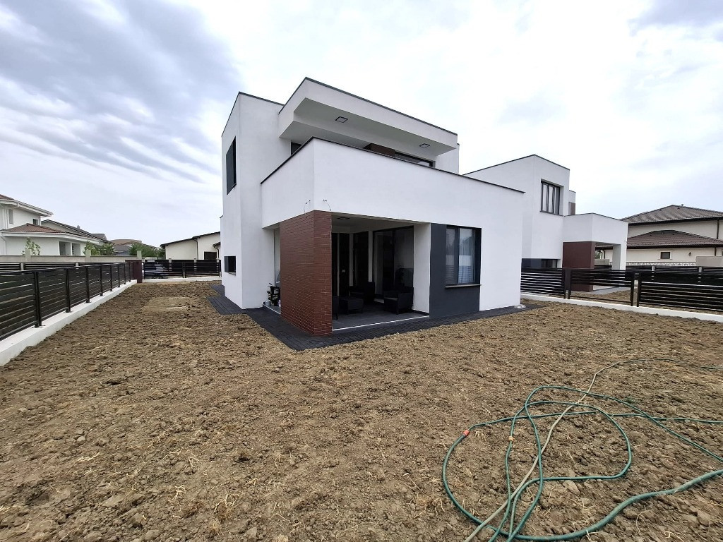 Casă P+1 din cărămidă, modernă (2025)