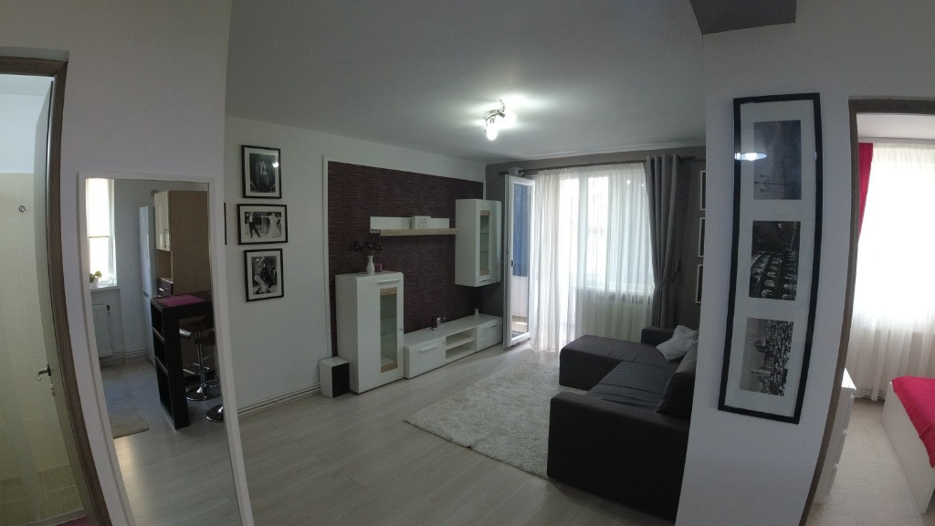 Ultracentral, 3 camere, 370E