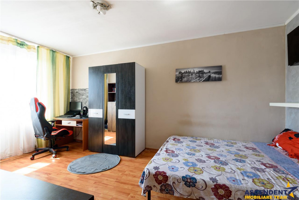 Garsoniera in cartier Astra, structura decomandata, etaj int