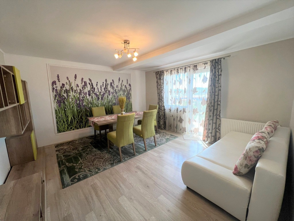 Apartament 2 camere decomandat