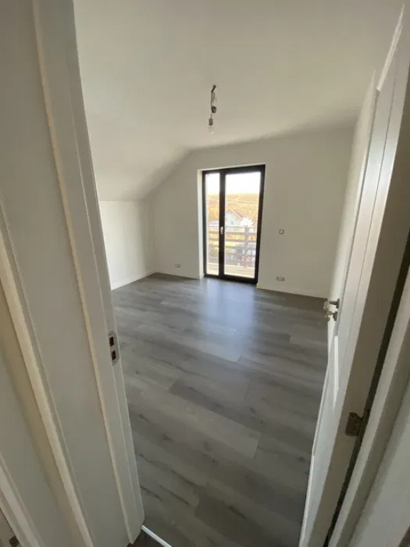 Casa/Vila P+1 Zona Moara - Bulai