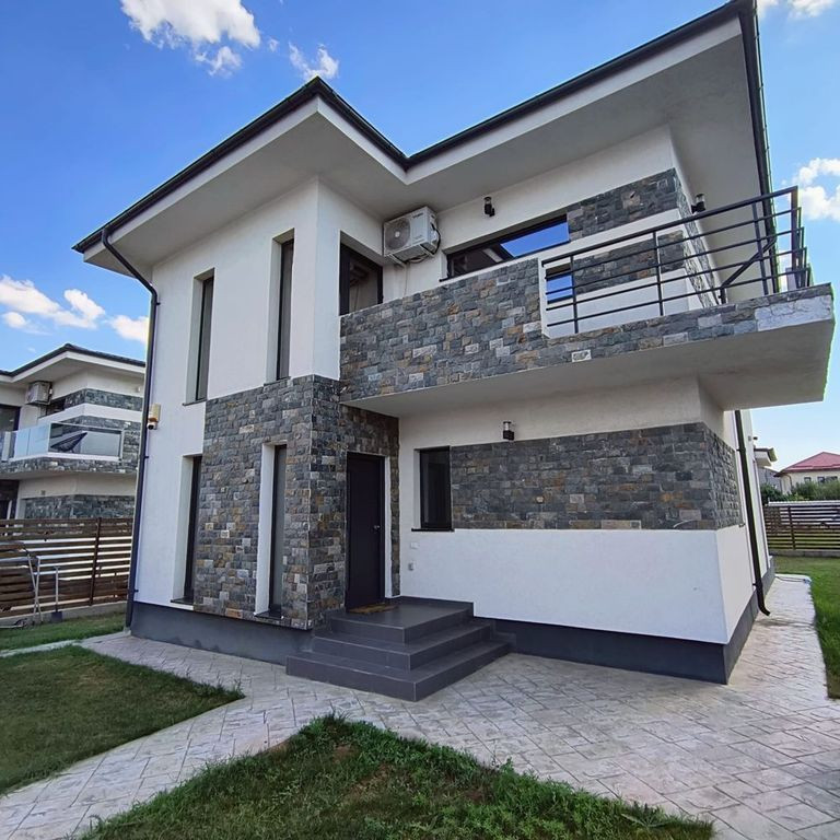Casă individuală P+M, 5 camere, teren 439 mp – complet u