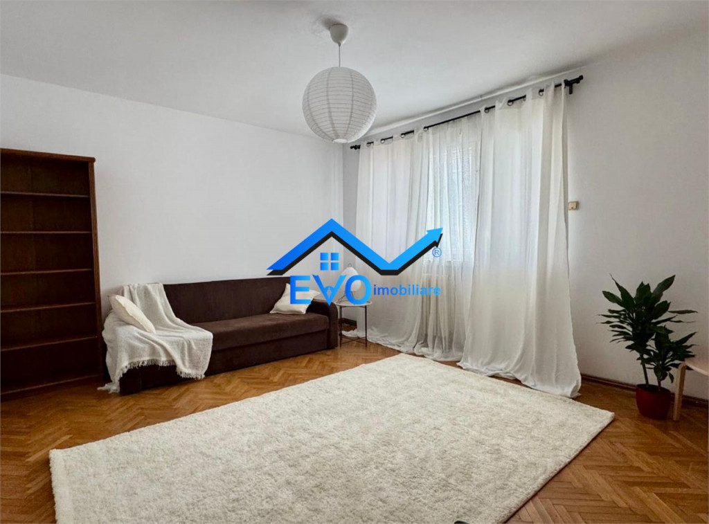 Apartament cu 3 camere, 88 mp, decomandat, zona Copou