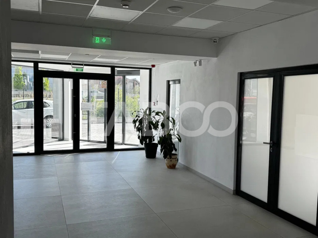 Depozit de inchiriat 350 mp + birouri 300 mp modular - DN1 S