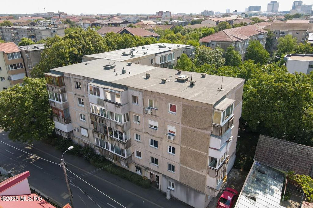 Aradului - VOX - 3 camere, etaj 2, 2 bai, 2 balcoane, cen...