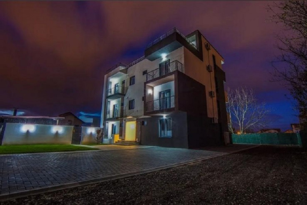 Închiriere bloc modern – 7 apartamente, pregătite pentru Airbnb!