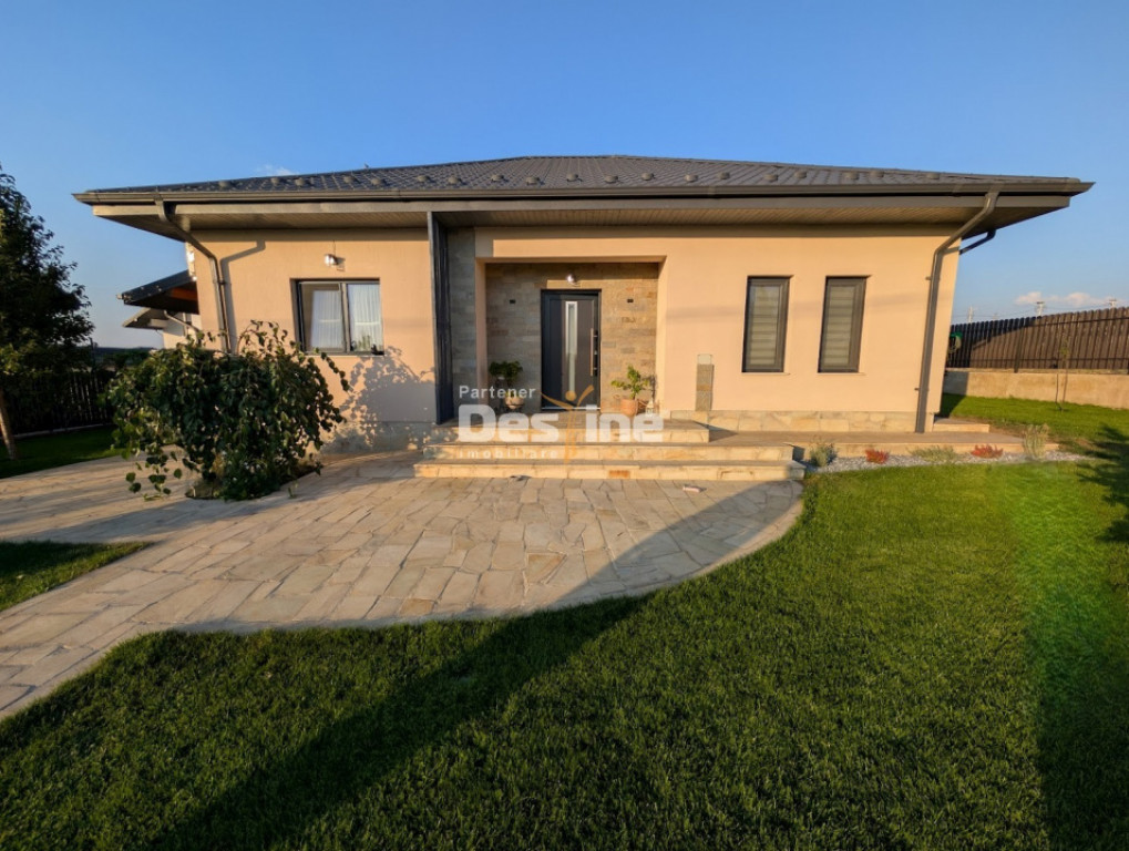 Casă individuală 96 mp an 2025 3 camere 600 mp teren la as