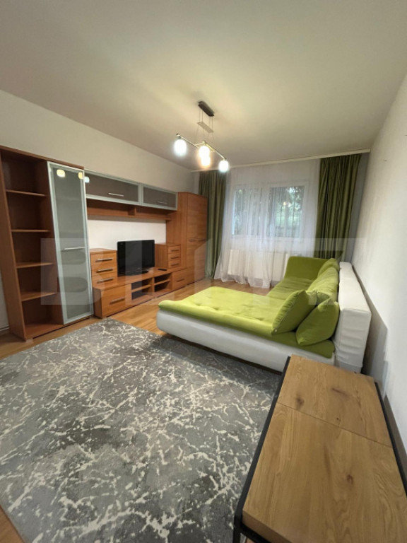 Apartament 3 camere de inchiriat, 74mp, zona Corina