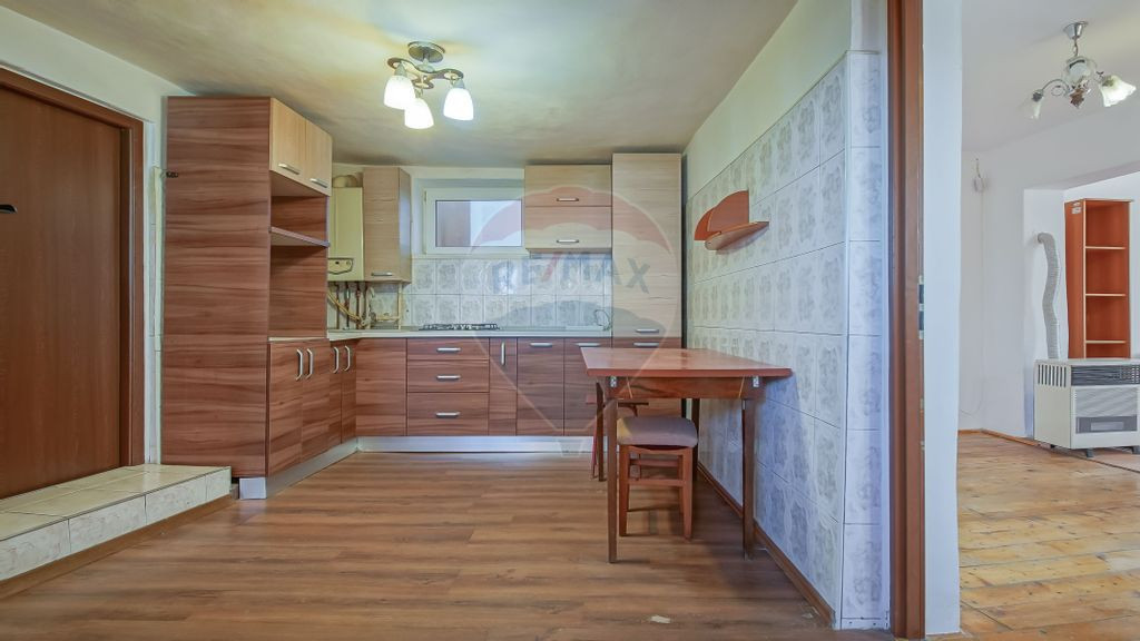 Casă individuală cu 3 camere, Șchei