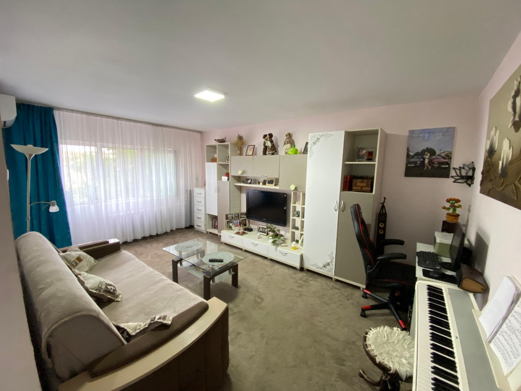 Apartament 2 camere, zona Ultracentral( Piata Catedralei )