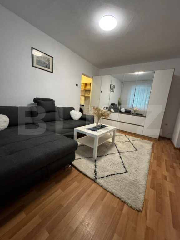 Apartament cu 2 camere, 35 mp, zona Banc Post