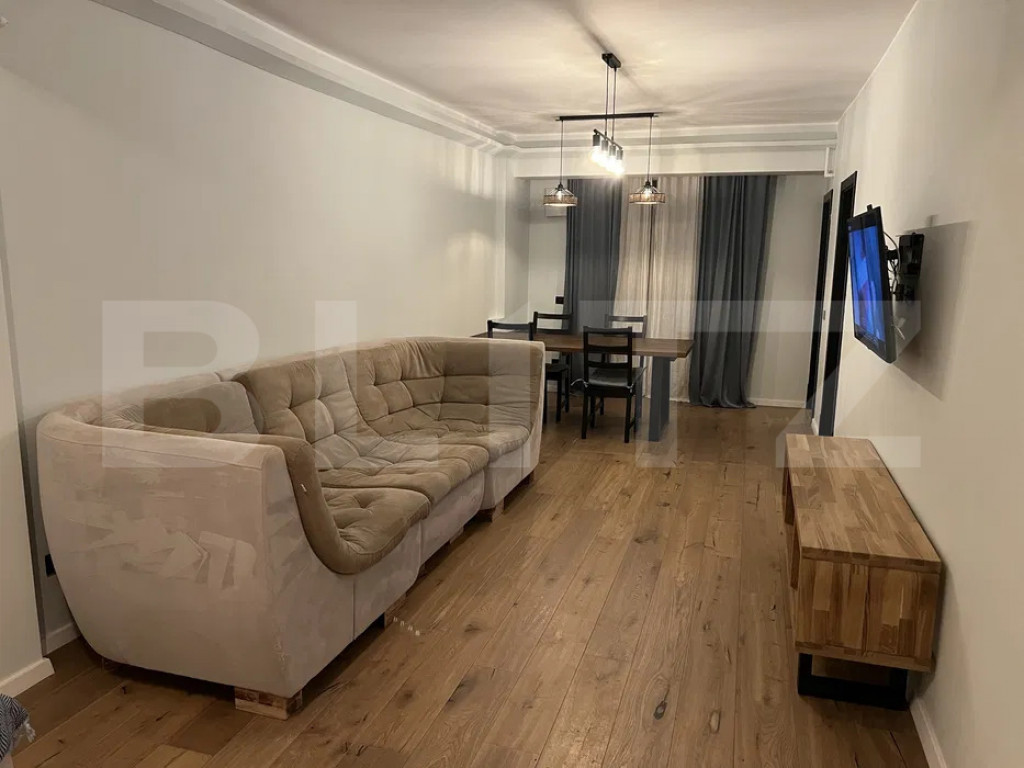 Apartament cu 3 camere, modern, etaj intermediar, zona Obcin