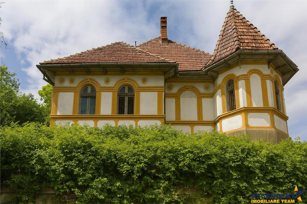 Micul tau Conac, cu 800 mp teren, Central, Brasov