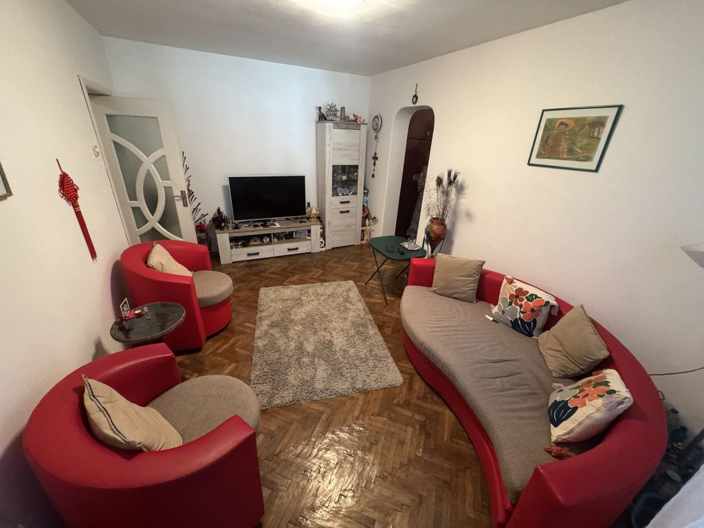 Apartament 4 camere zona City Park