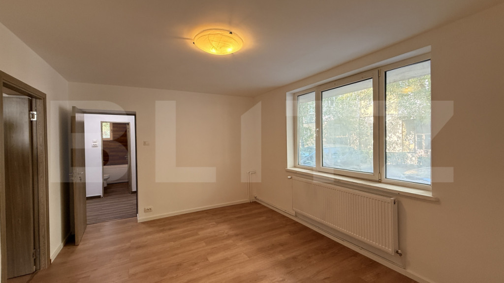 Apartament 3 camere renovat, parter, CT, Rovine - zona Petre