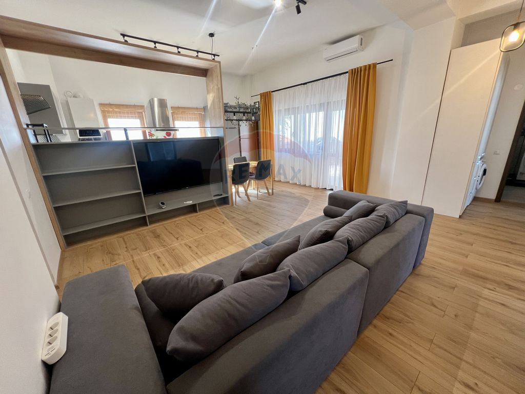 Penthouse modern de închiriat – eleganță și confort...
