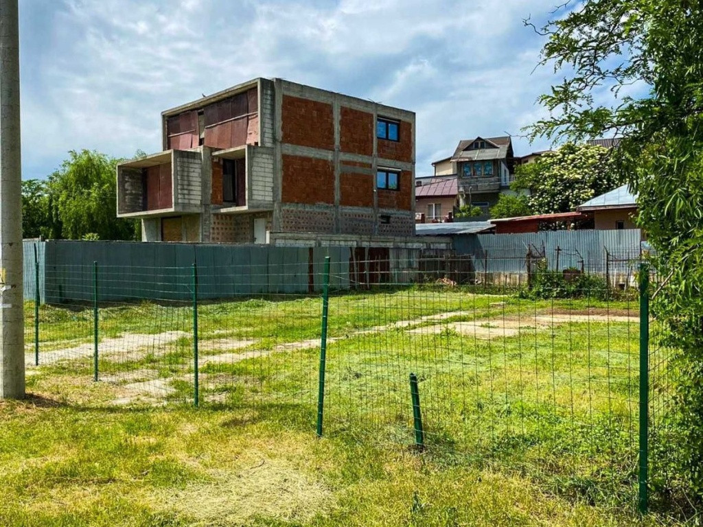 Teren 412 mp de inchiriat pe malul lacului Plumbuita I Do...