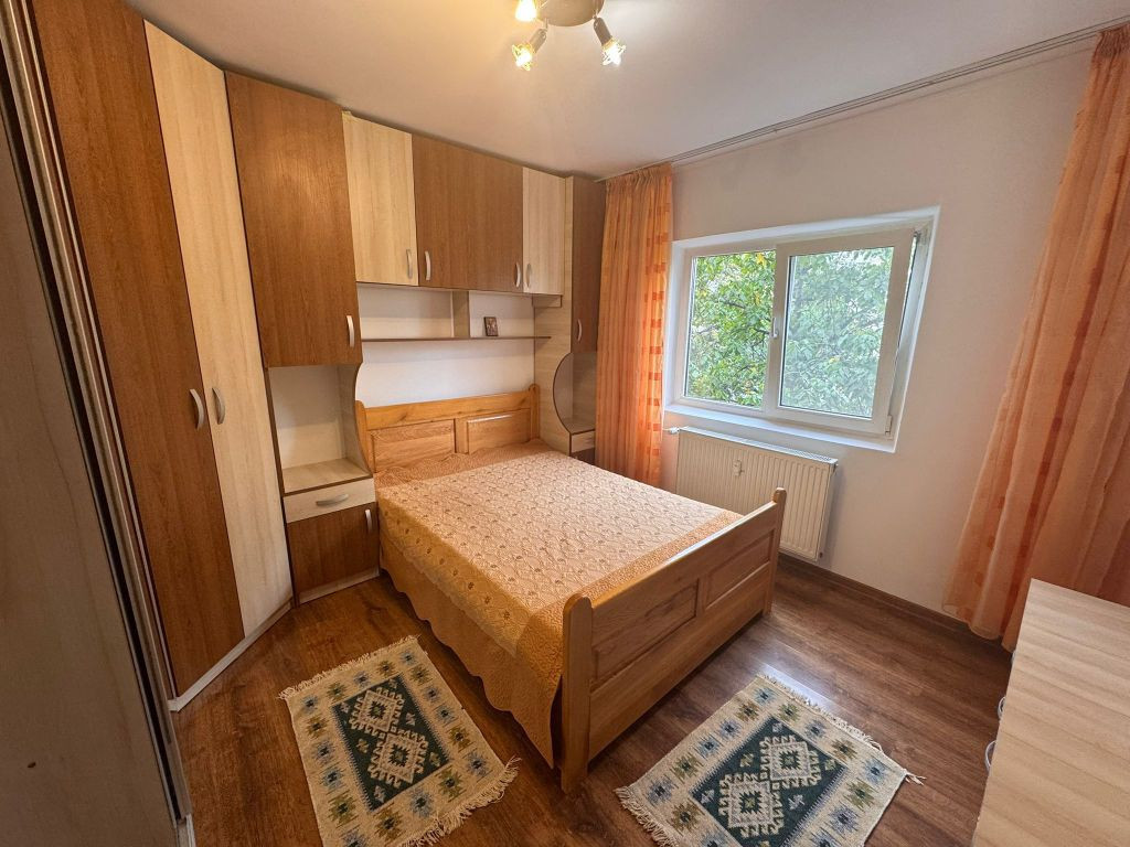 13 Septembrie 3 camere Sebastian 3/8 73mp