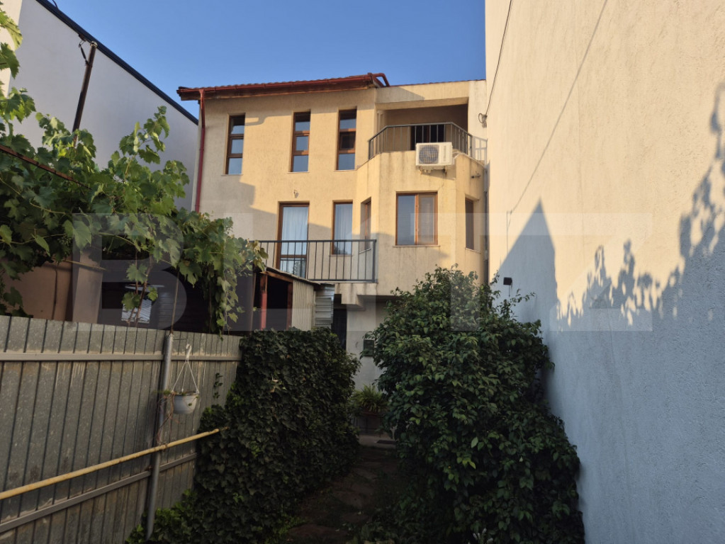 Casă D+P+E+M – 175 mp utili, curte 94 mp – Brâncoveanu