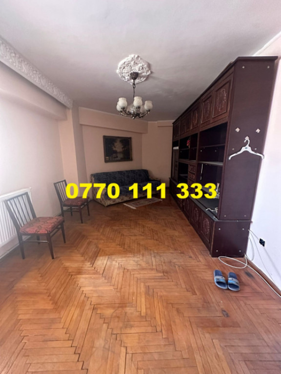 Apartament 3 camere decomandat, Calea Calarasilor.