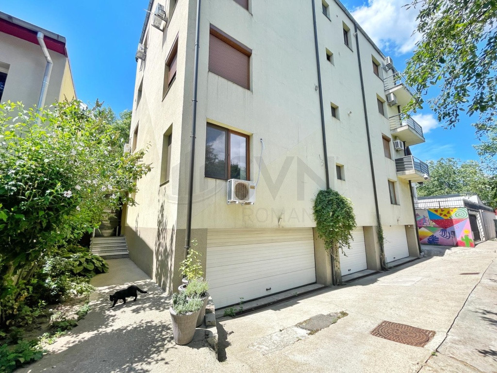 Garaj l 4 Camere l Bloc Nou