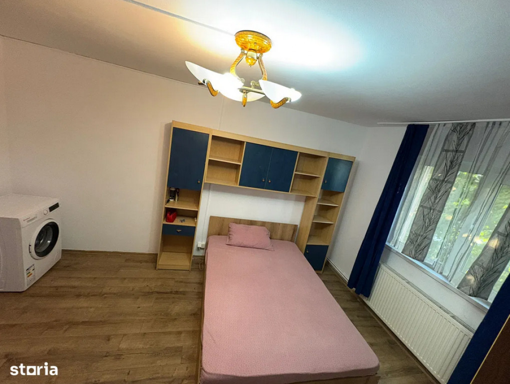 Camera de camin cu baie si bucatarie - zona Bartolomeu